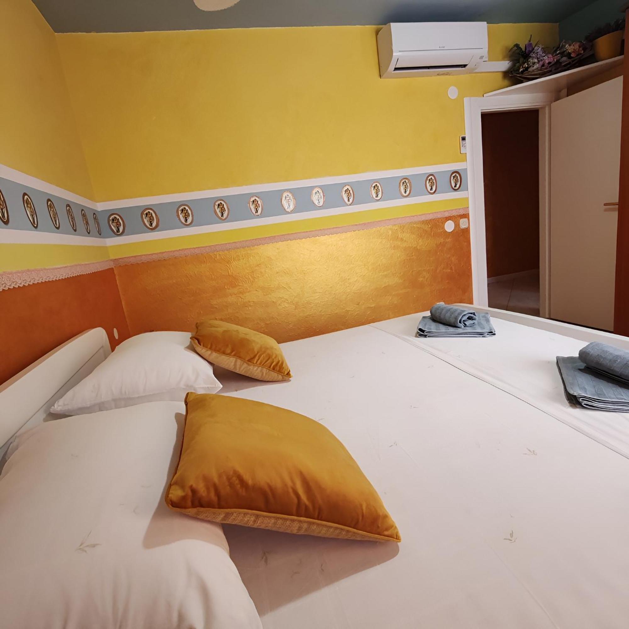 Pia Apartment ดูกีรัท ภายนอก รูปภาพ